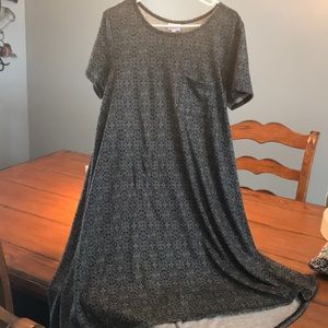 Like new LuLaRoe Carly! Black and white gorgeous!